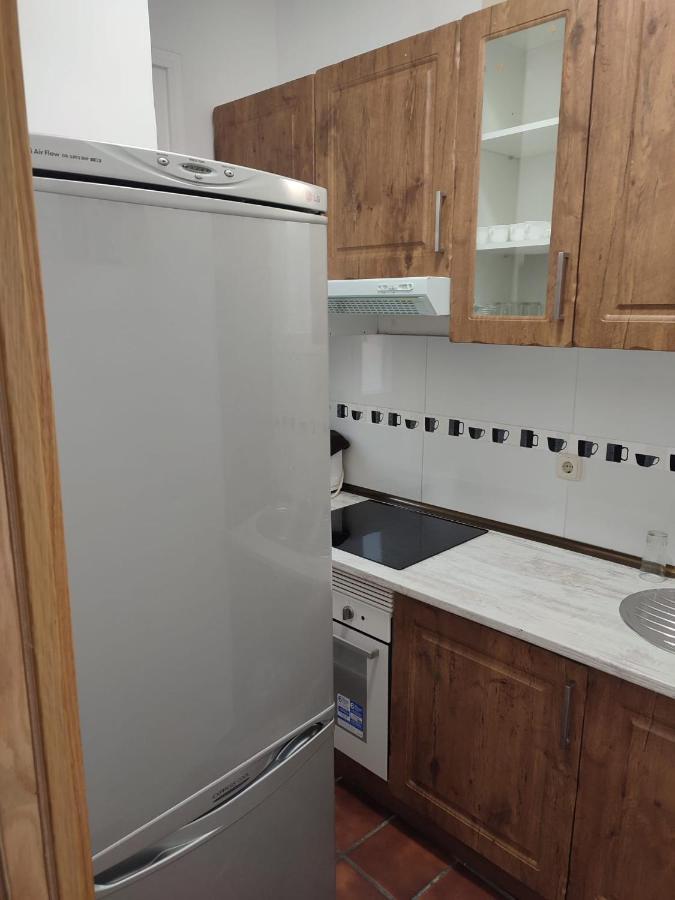 Апартаменти Apartamento En El Centro Del Pueblo Робледо-де-Чавела Екстер'єр фото