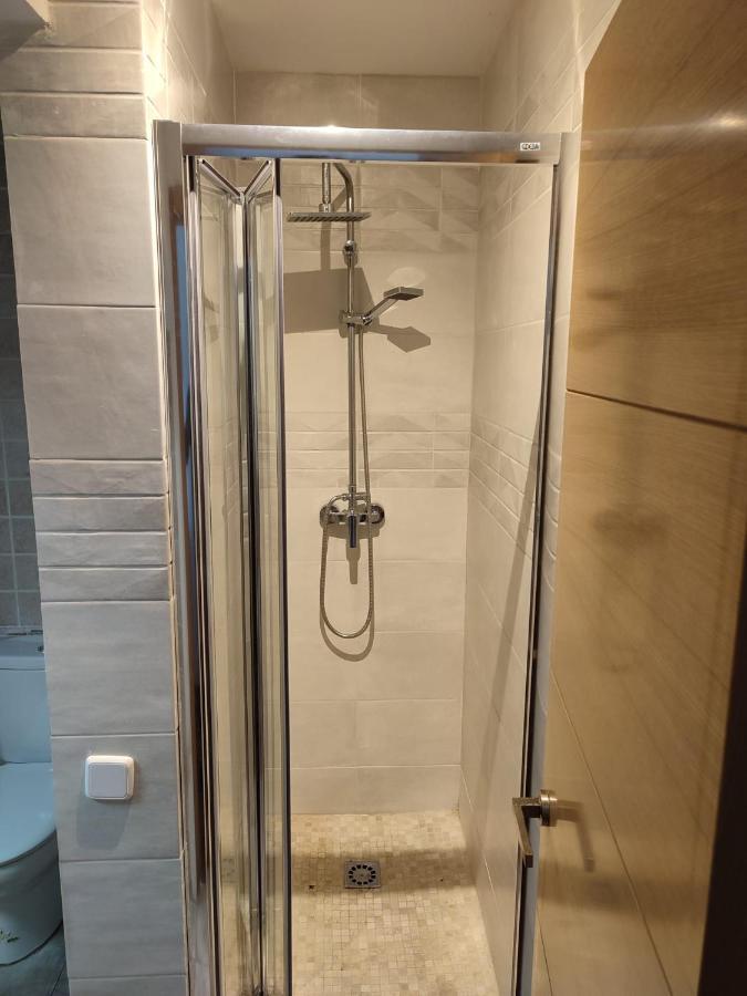 Апартаменти Apartamento En El Centro Del Pueblo Робледо-де-Чавела Екстер'єр фото
